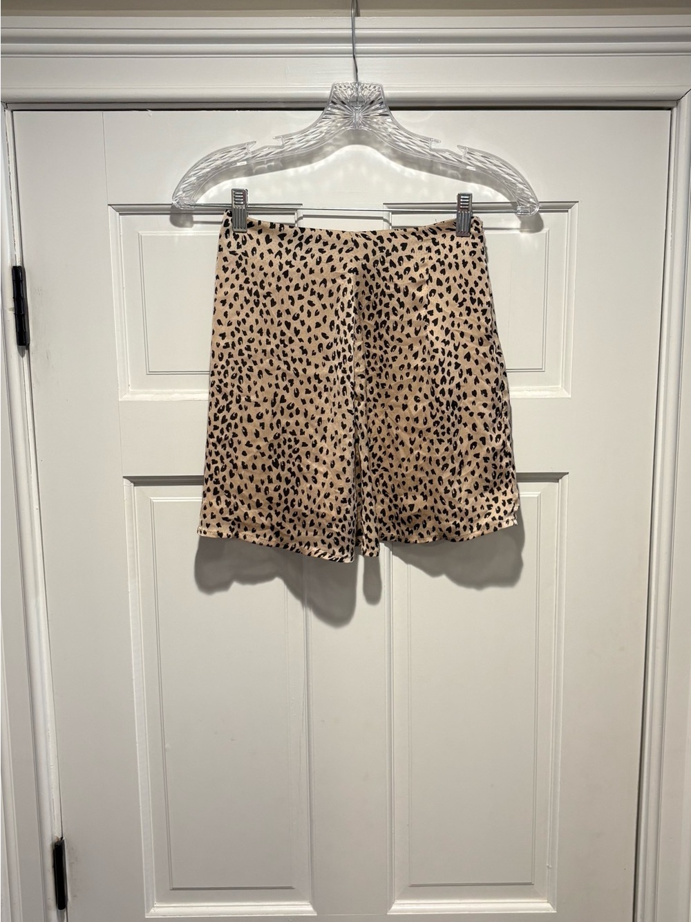 Princess Polly Size 0 Beige Leopard‎ Spot Mini Skirt